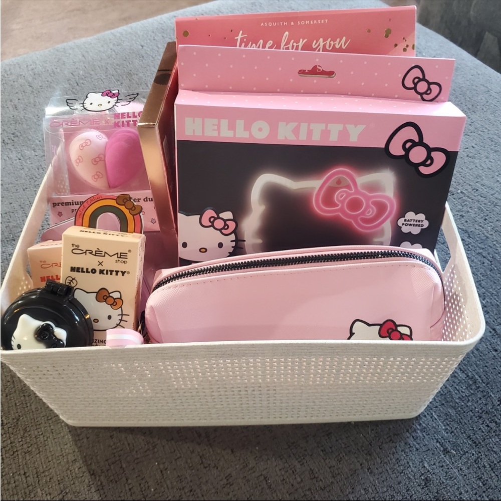 Hello kitty gift basket